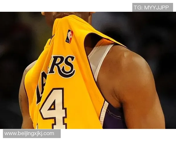 科比与23号传奇对决的巅峰时刻解析与回顾