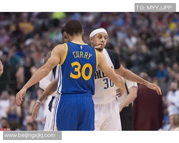 勇士与小牛2015至2016赛季精彩对决回顾与分析