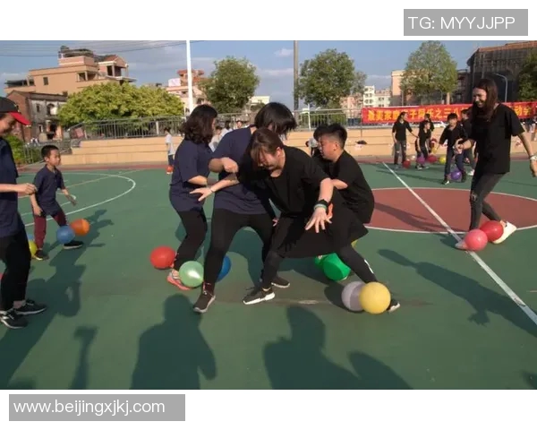 中国女足迎战南韩女足决战亚洲赛场展现巾帼风采与拼搏精神